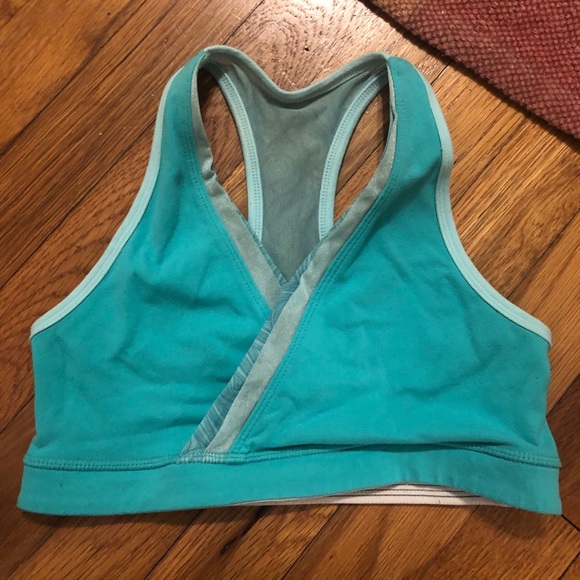 set of 3 Lululemon sports bras lulu workout - Picture 3 of 7